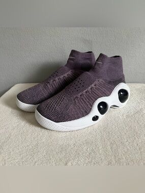 Nike Flight Bonafide s5.5Y Unisex Flyknit Upper Plum Color, High Top Sneakers